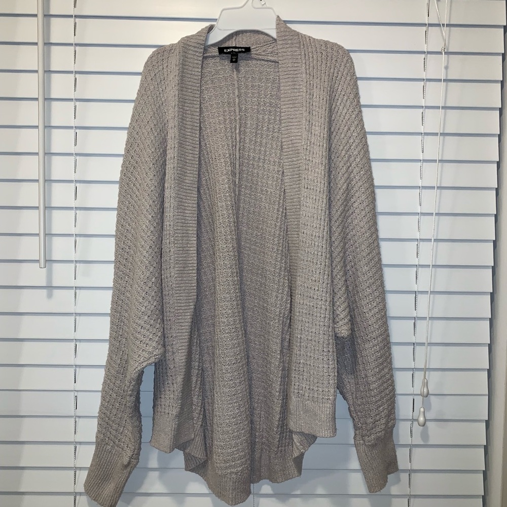 **Express Sweater/Cardigan**